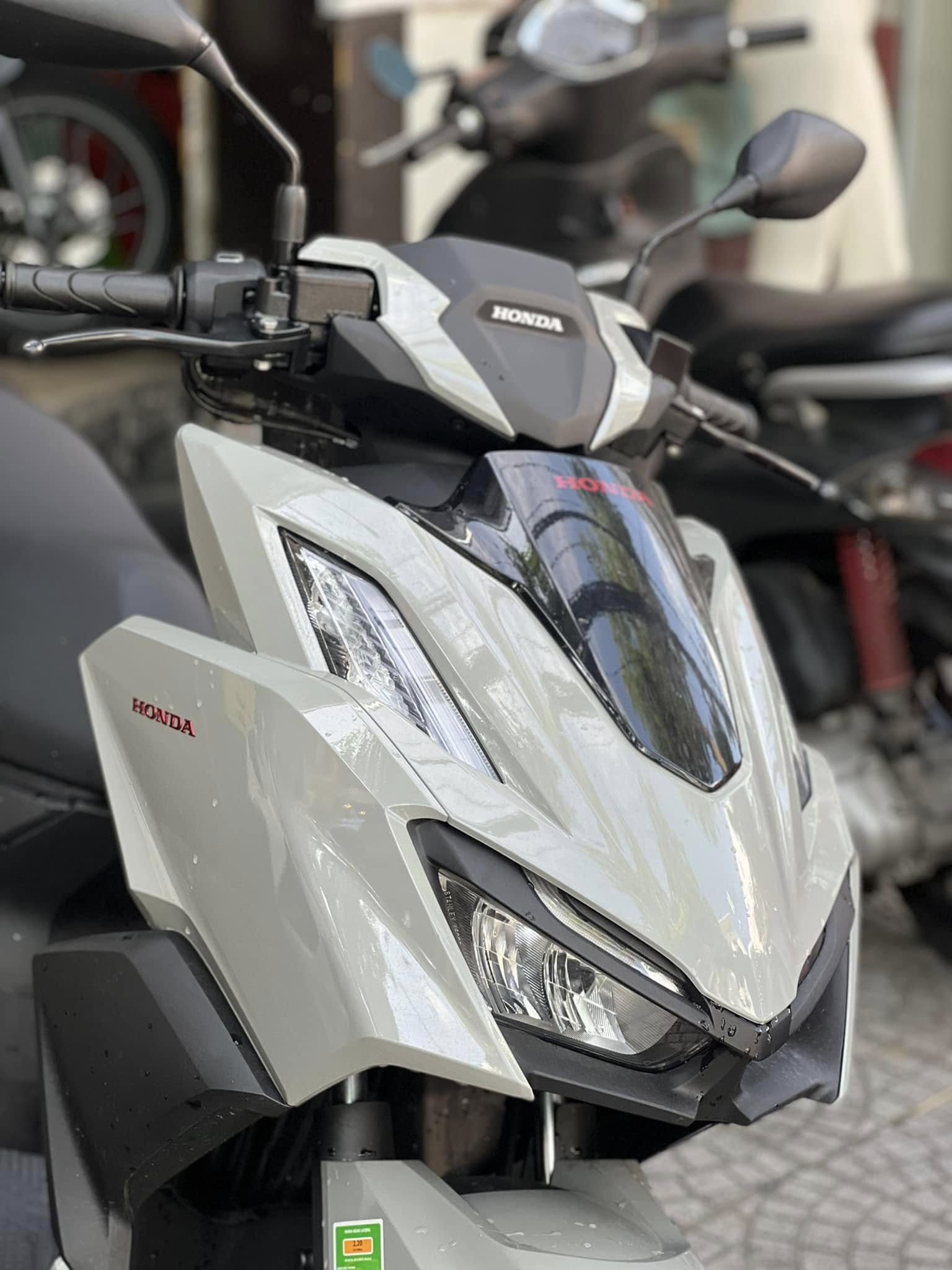 VARIO Black