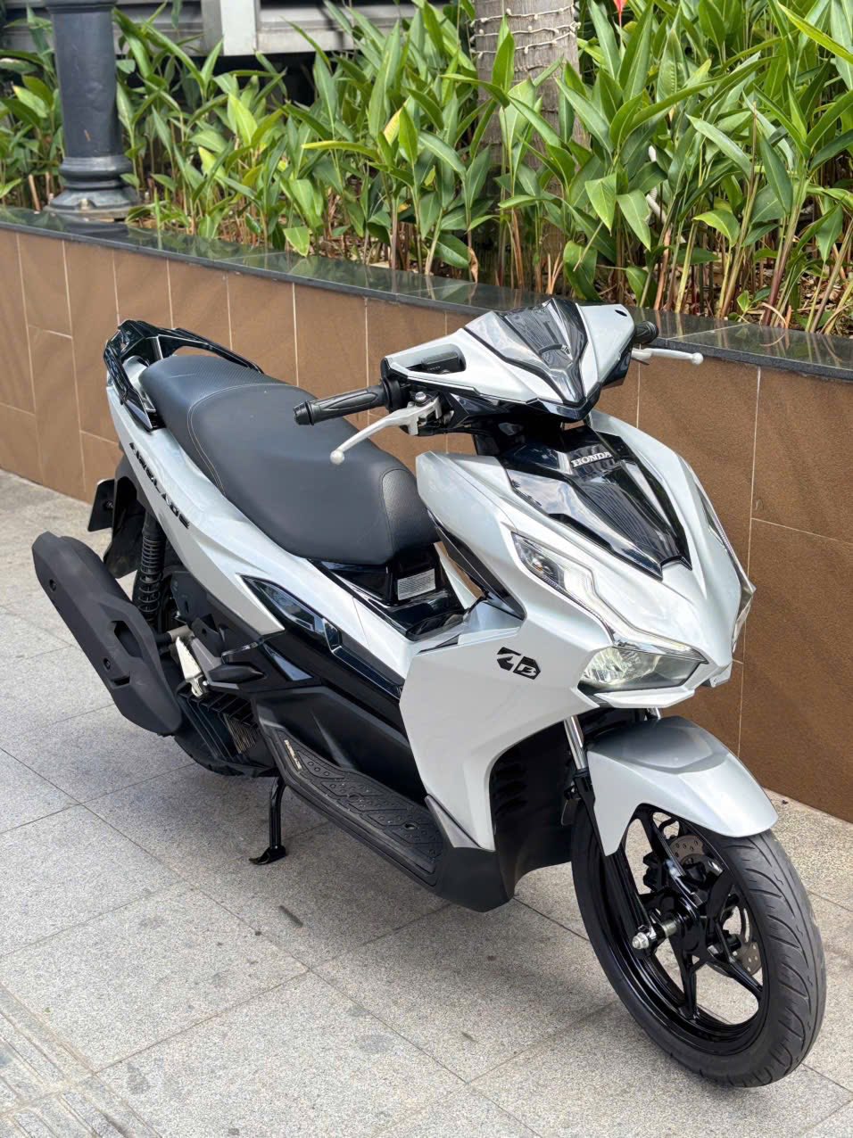 AIR BLADE Gray