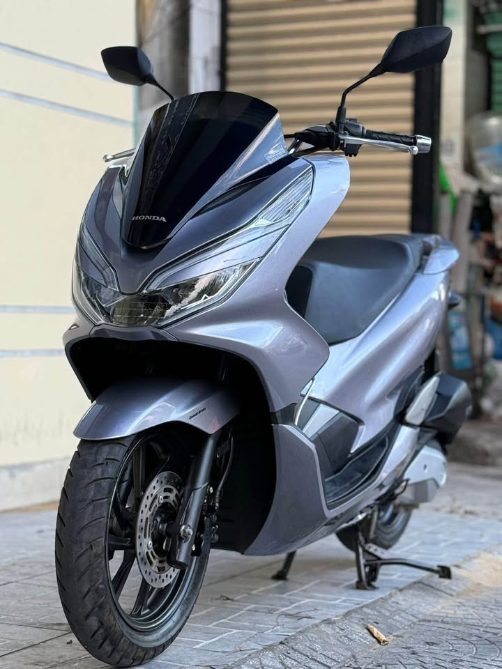 Honda PCX 150 Red