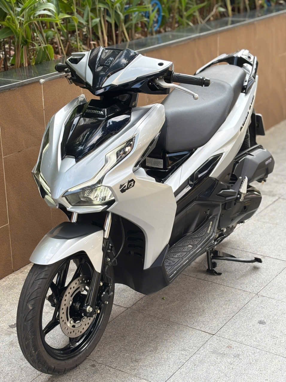 AIR BLADE Gray