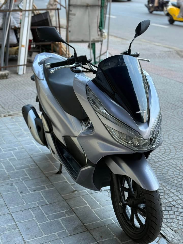 Honda PCX 150 Red