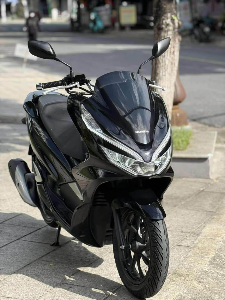 Honda PCX 150 Red